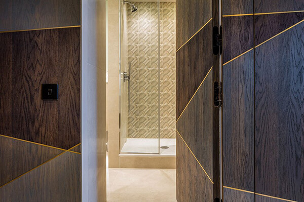 Stunning Gallery looking Apartment in London
