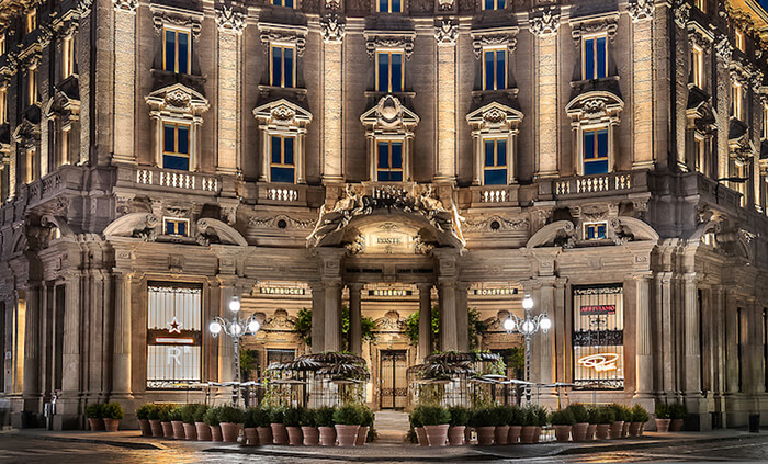 Impressive Interior Design of Starbucks’s First Italian Store in Milan
